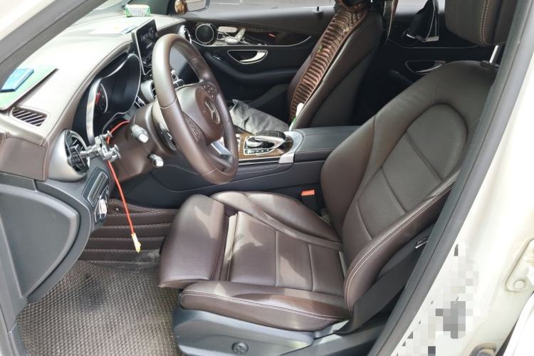 Used Mercedes-Benz GLC 2017 GLC 260 4MATIC Dynamic Edition Driver Seat
