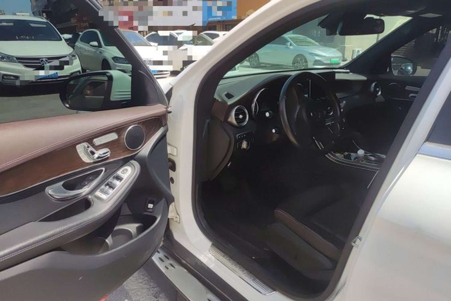 Used Mercedes-Benz GLC 2017 GLC 300 4MATIC Sport Edition Driver Seat
