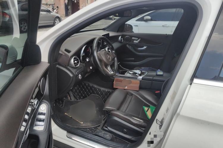 Used Mercedes-Benz GLC 2017 GLC 260 4MATIC Dynamic Edition Driver Seat