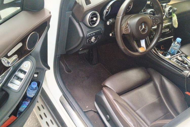 Used Mercedes-Benz GLC 2017 GLC 260 4MATIC Luxury Model Driver Seat