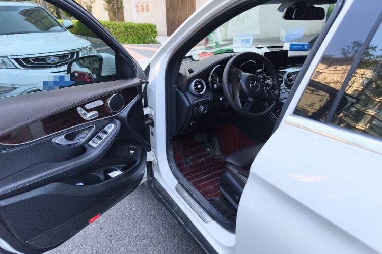 Used Mercedes-Benz GLC 2017 GLC 260 4MATIC Dynamic Edition Driver Seat