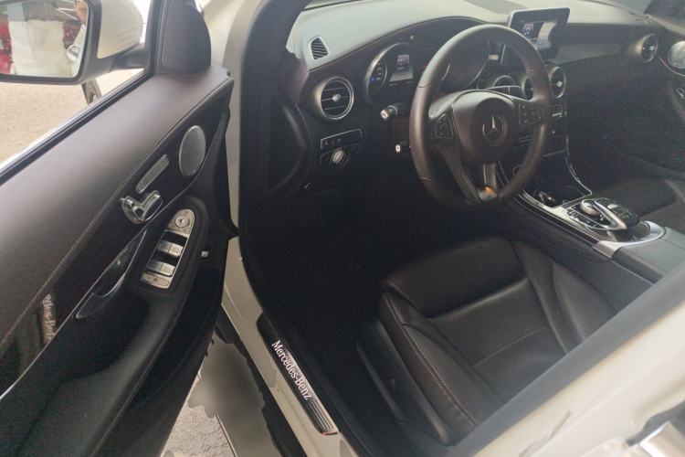 Used Mercedes-Benz GLC 2017 GLC 260 4MATIC Luxury Model Driver Seat