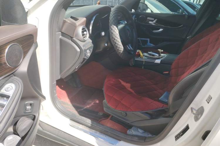Used Mercedes-Benz GLC 2017 GLC 260 4MATIC Dynamic Edition Driver Seat