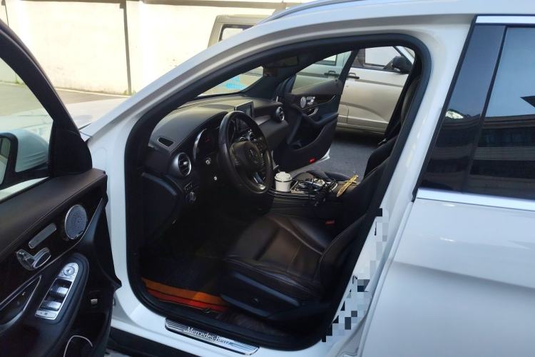 Used Mercedes-Benz GLC 2017 GLC 260 4MATIC Luxury Model Driver Seat