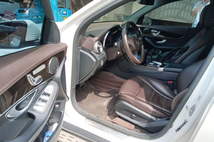Used Mercedes-Benz GLC 2017 GLC 260 4MATIC Dynamic Edition Driver Seat