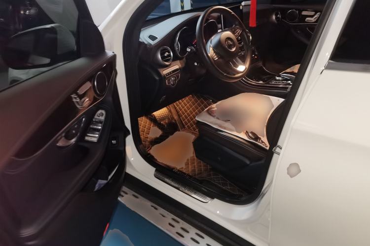 Used Mercedes-Benz GLC 2017 GLC 260 4MATIC Luxury Model Driver Seat