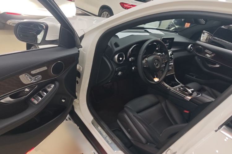 Used Mercedes-Benz GLC 2017 GLC 300 4MATIC Sport Edition Driver Seat