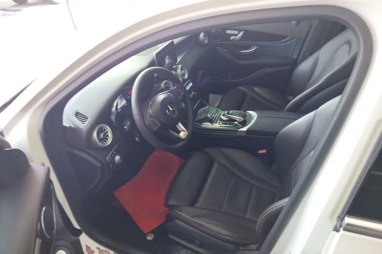 Used Mercedes-Benz GLC 2017 GLC 260 4MATIC Luxury Model Driver Seat
