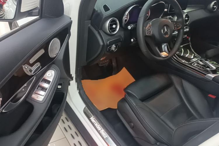 Used Mercedes-Benz GLC 2017 GLC 260 4MATIC Dynamic Edition Driver Seat