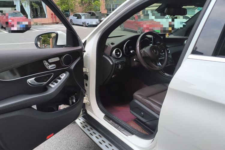 Used Mercedes-Benz GLC 2017 GLC 260 4MATIC Luxury Model Driver Seat