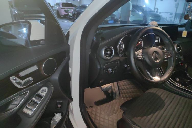 Used Mercedes-Benz GLC 2017 GLC 260 4MATIC Dynamic Edition Driver Seat