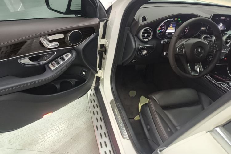 Used Mercedes-Benz GLC 2017 GLC 260 4MATIC Luxury Model Driver Seat