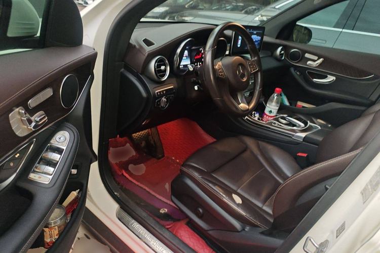 Used Mercedes-Benz GLC 2017 GLC 300 4MATIC Sport Edition Driver Seat