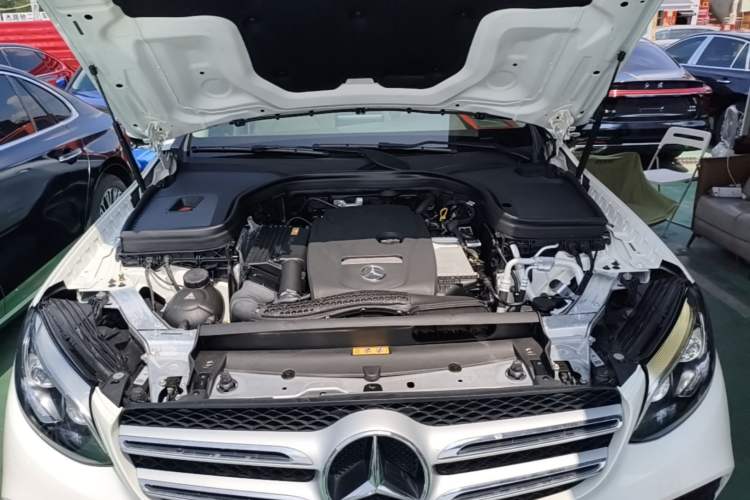 Used Mercedes-Benz GLC 2017 GLC 300 4MATIC Sport Edition Engine Bay