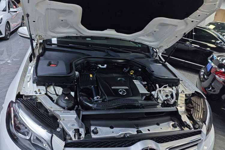 Used Mercedes-Benz GLC 2017 GLC 200 4MATIC Engine Bay