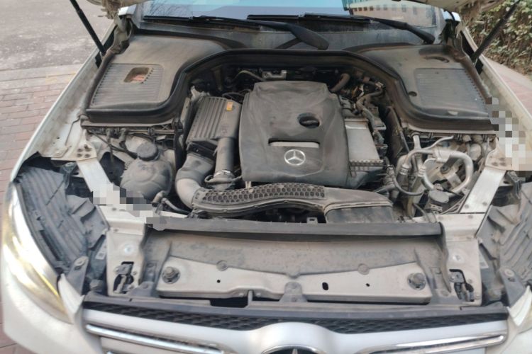 Used Mercedes-Benz GLC 2017 GLC 260 4MATIC Dynamic Edition Engine Bay