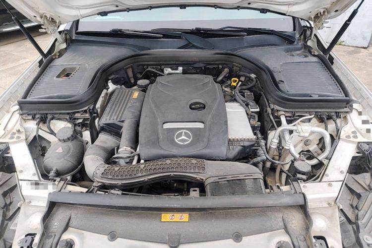 Used Mercedes-Benz GLC 2017 GLC 300 4MATIC Sport Edition Engine Bay
