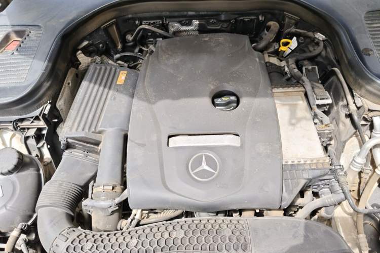 Used Mercedes-Benz GLC 2017 GLC 260 4MATIC Dynamic Edition Engine Bay