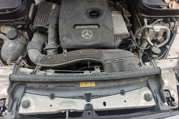 Used Mercedes-Benz GLC 2017 GLC 260 4MATIC Dynamic Edition Engine Bay
