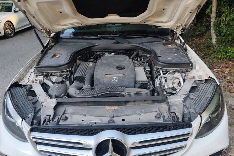 Used Mercedes-Benz GLC 2017 GLC 260 4MATIC Luxury Model Engine Bay