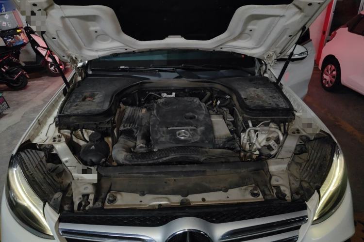 Used Mercedes-Benz GLC 2017 GLC 260 4MATIC Luxury Model Engine Bay