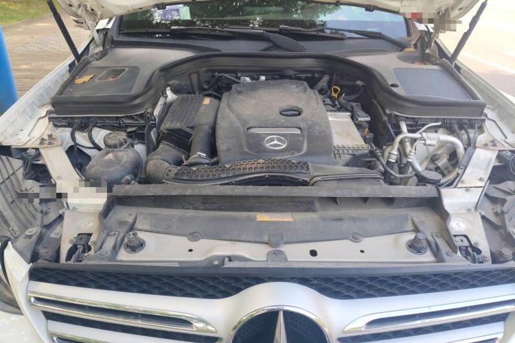 Used Mercedes-Benz GLC 2017 GLC 260 4MATIC Dynamic Edition Engine Bay