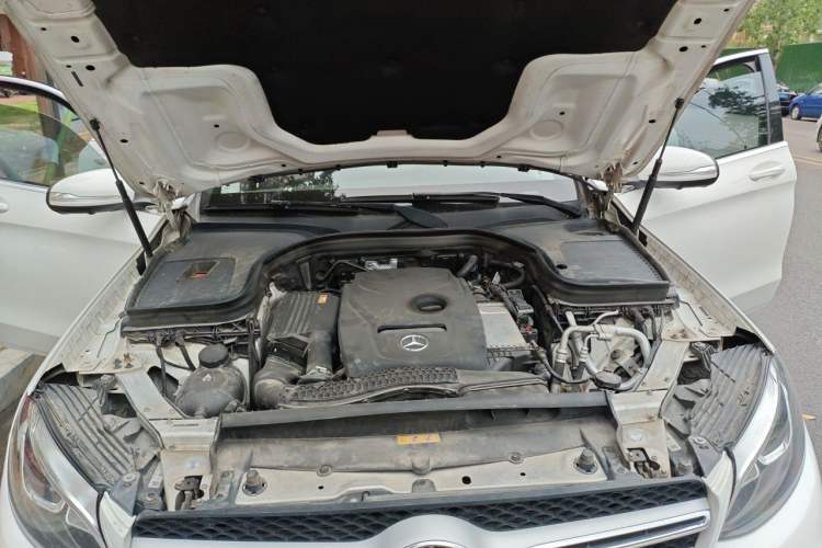 Used Mercedes-Benz GLC 2017 GLC 260 4MATIC Luxury Model Engine Bay