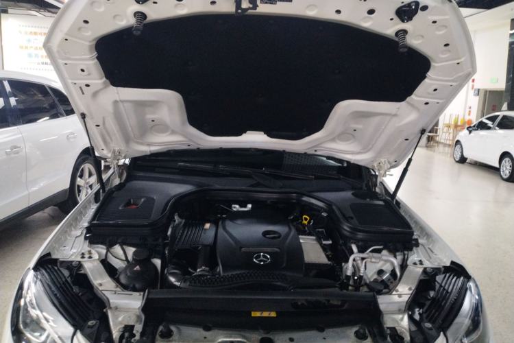 Used Mercedes-Benz GLC 2017 GLC 260 4MATIC Luxury Model Engine Bay