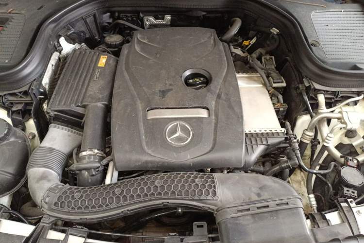 Used Mercedes-Benz GLC 2017 GLC 260 4MATIC Luxury Model Engine Bay