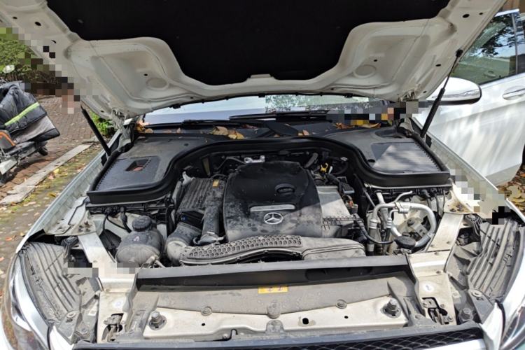 Used Mercedes-Benz GLC 2017 GLC 260 4MATIC Dynamic Edition Engine Bay