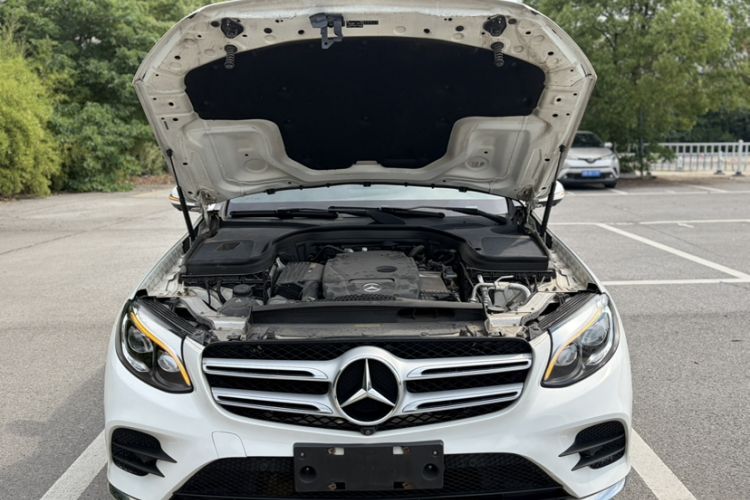 Used Mercedes-Benz GLC 2017 GLC 300 4MATIC Sport Edition Engine Bay