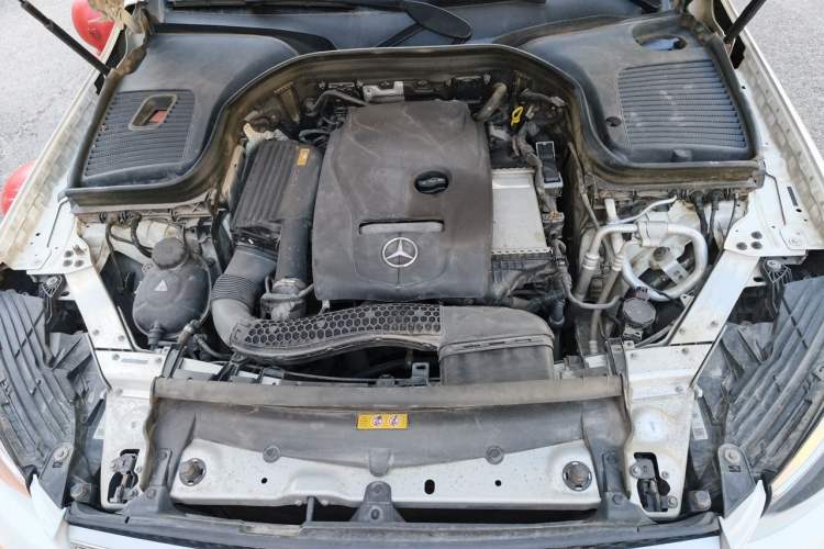 Used Mercedes-Benz GLC 2017 GLC 260 4MATIC Dynamic Edition Engine Bay