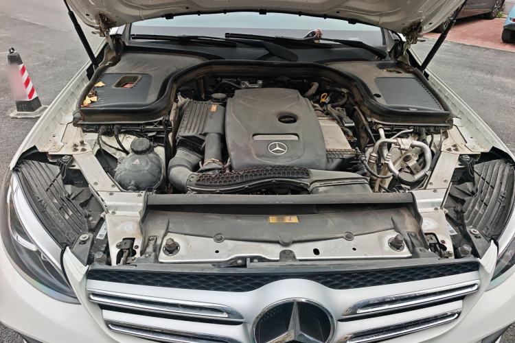 Used Mercedes-Benz GLC 2017 GLC 260 4MATIC Dynamic Edition Engine Bay