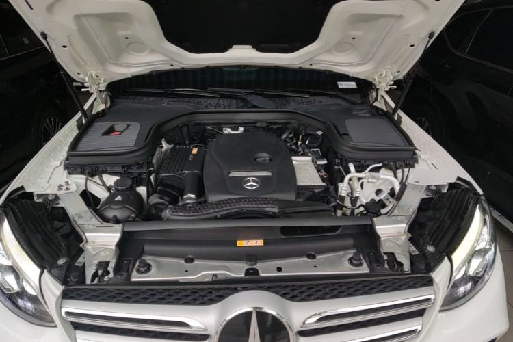 Used Mercedes-Benz GLC 2017 GLC 300 4MATIC Luxury Model Engine Bay