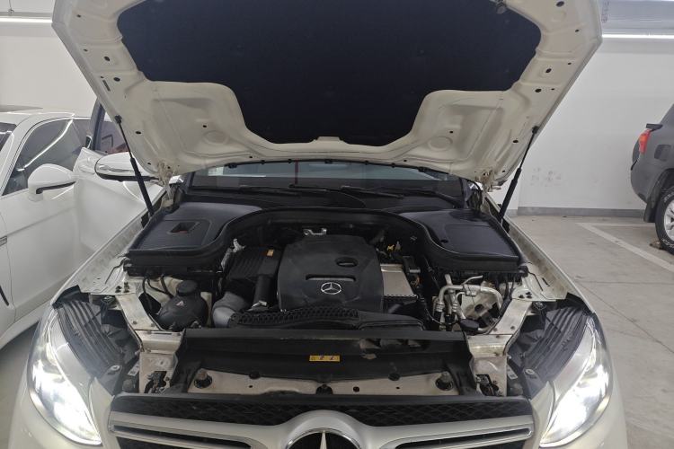 Used Mercedes-Benz GLC 2017 GLC 260 4MATIC Luxury Model Engine Bay