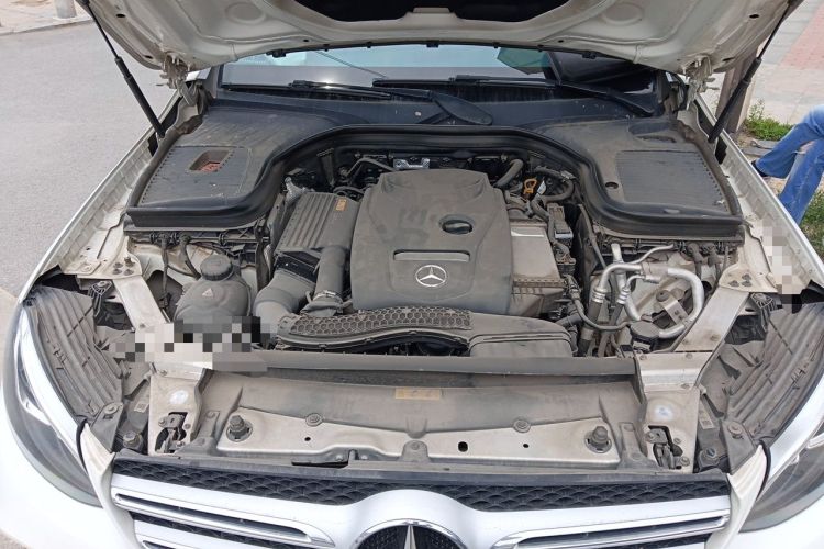 Used Mercedes-Benz GLC 2017 GLC 260 4MATIC Dynamic Edition Engine Bay