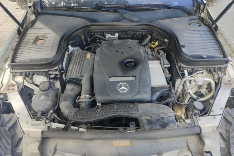 Used Mercedes-Benz GLC 2017 GLC 260 4MATIC Dynamic Edition Engine Bay