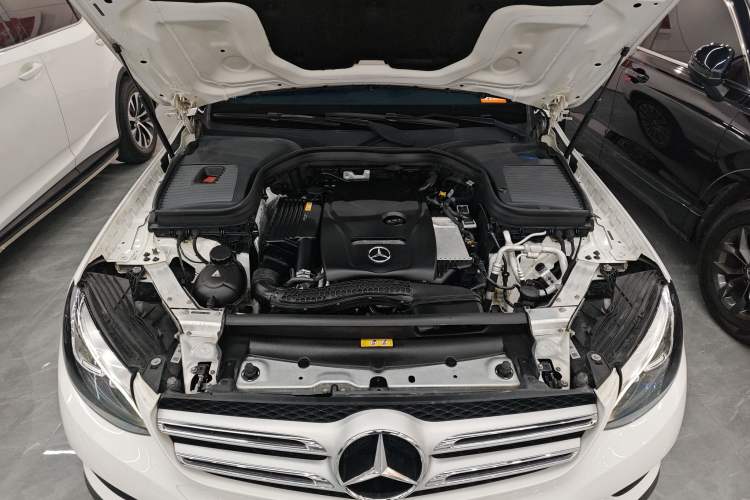 Used Mercedes-Benz GLC 2017 GLC 200 4MATIC Engine Bay