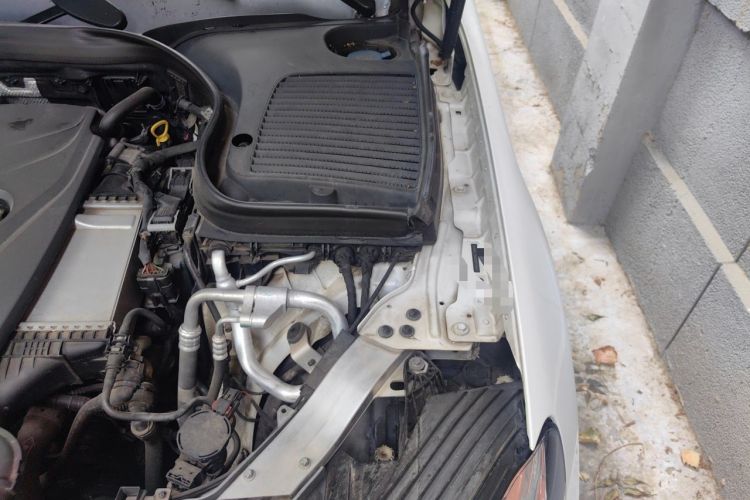 Used Mercedes-Benz GLC 2017 GLC 300 4MATIC Sport Edition Engine Bay Left