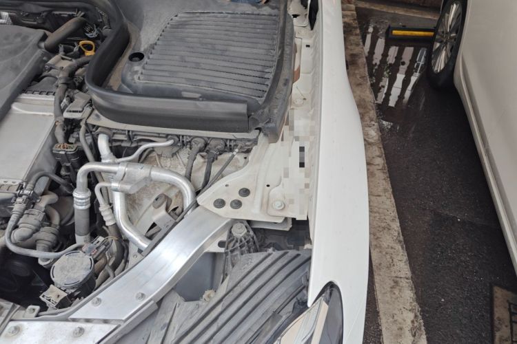 Used Mercedes-Benz GLC 2017 GLC 200 4MATIC Engine Bay Left