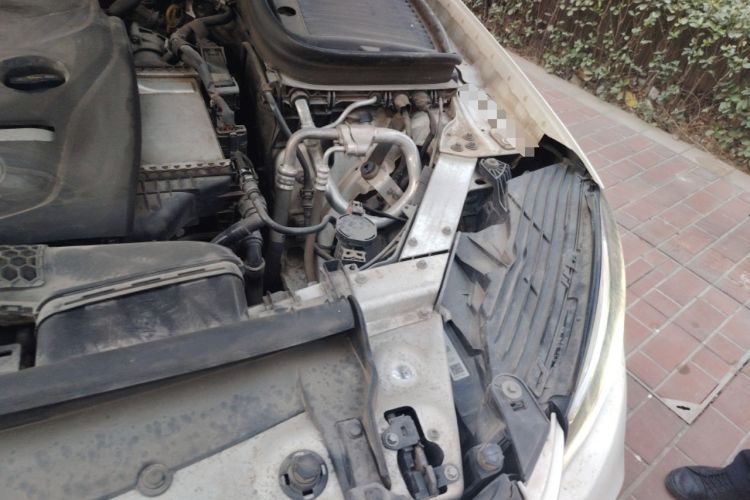 Used Mercedes-Benz GLC 2017 GLC 260 4MATIC Dynamic Edition Engine Bay Left