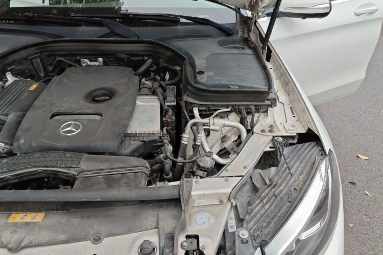 Used Mercedes-Benz GLC 2017 GLC 260 4MATIC Luxury Model Engine Bay Left