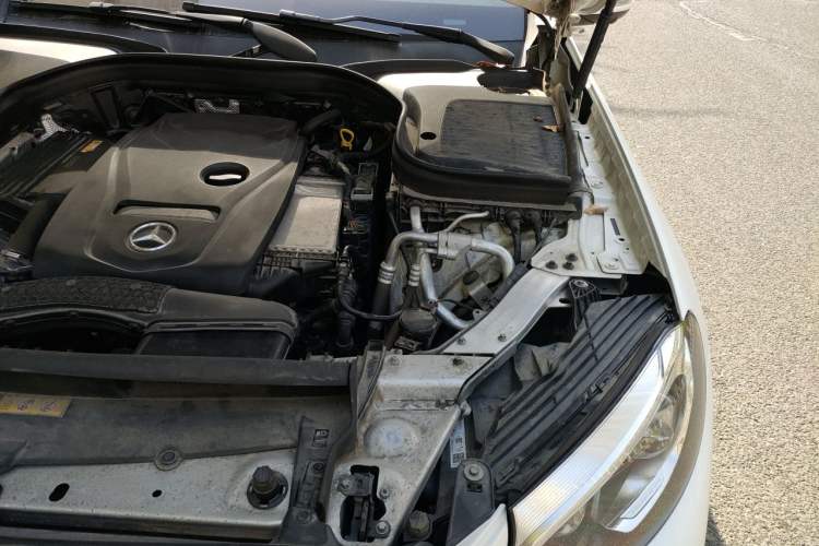 Used Mercedes-Benz GLC 2017 GLC 300 4MATIC Sport Edition Engine Bay Left