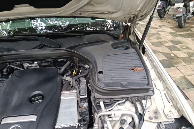 Used Mercedes-Benz GLC 2017 GLC 300 4MATIC Sport Edition Engine Bay Left
