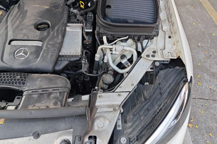 Used Mercedes-Benz GLC 2017 GLC 260 4MATIC Luxury Model Engine Bay Left