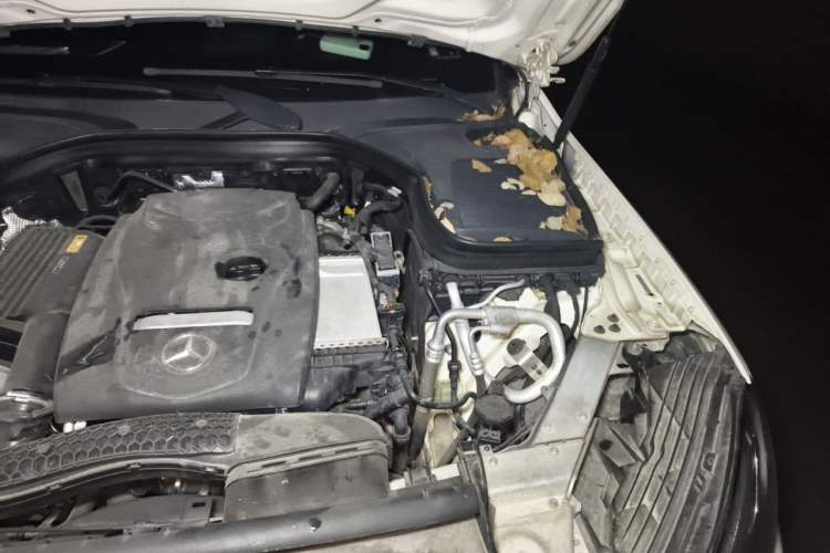 Used Mercedes-Benz GLC 2017 GLC 200 4MATIC Engine Bay Left
