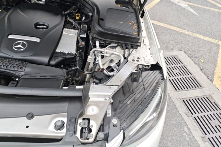 Used Mercedes-Benz GLC 2017 GLC 260 4MATIC Luxury Model Engine Bay Left