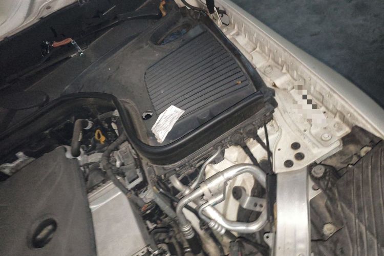 Used Mercedes-Benz GLC 2017 GLC 200 4MATIC Engine Bay Left