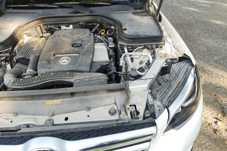 Used Mercedes-Benz GLC 2017 GLC 200 4MATIC Engine Bay Left