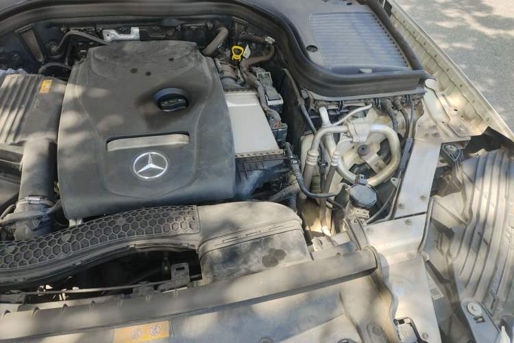 Used Mercedes-Benz GLC 2017 GLC 260 4MATIC Dynamic Edition Engine Bay Left